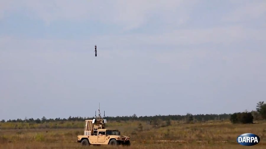 תוכנית ההגנה הניידת של DARPA הדגימה לאחרונה דרכים זולות וניתנות לשימוש חוזר להפלת רחפנים מאיימים