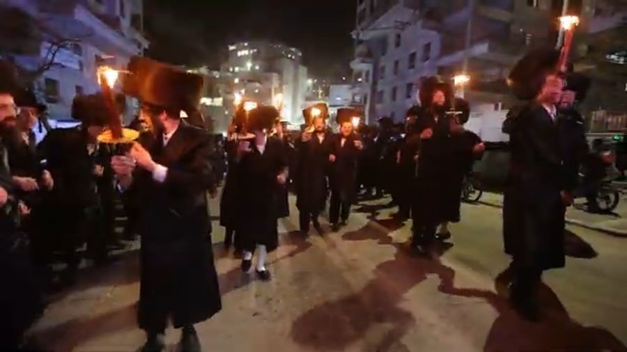 הכנסת ס"ת בויז'ניץ בית שמש