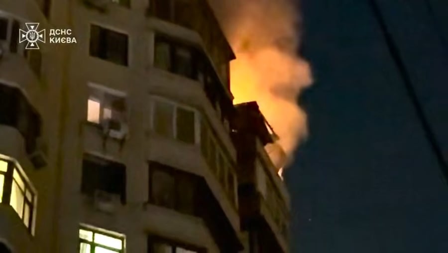 התקיפה, הלילה