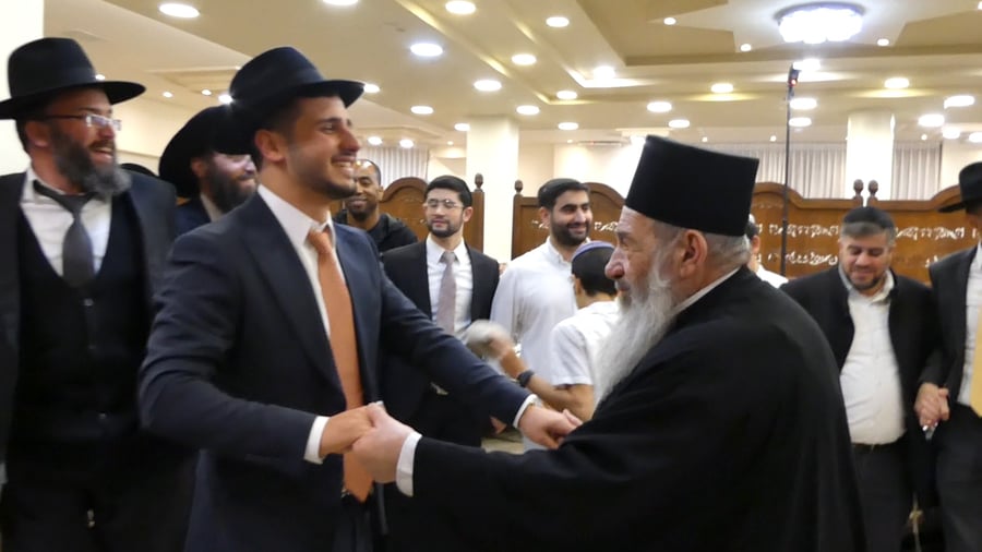 שמחת אירוסי נכד הגר"נ בן שמעון