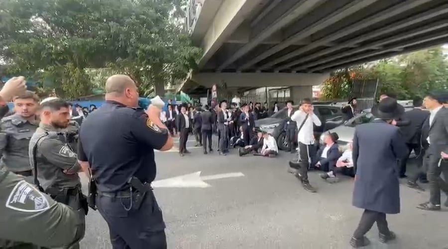 ההפגנה בסמוך לבני ברק כעת