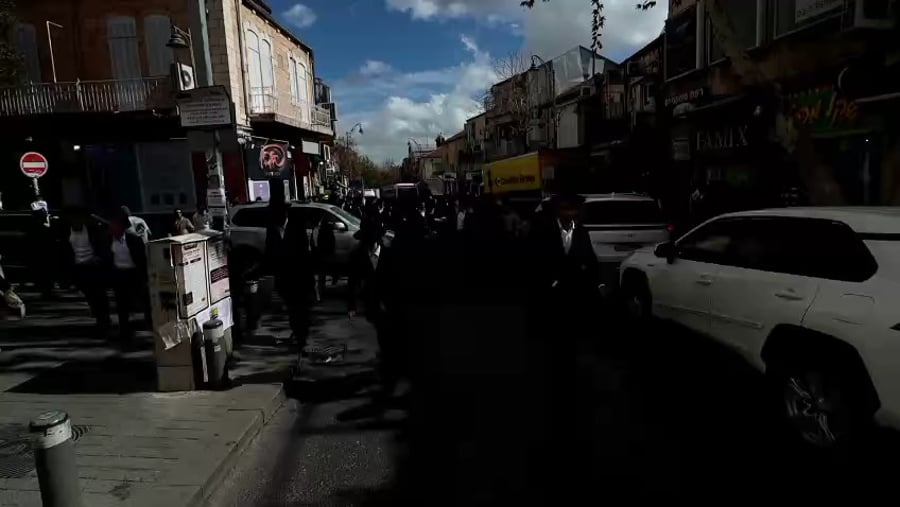 מסע הלוויית הגר"א שפירא זצ"ל - בירושלים