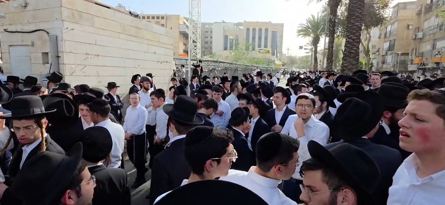 ההפגנה נגד ויזניץ מרכז