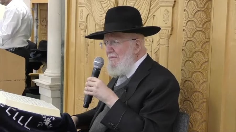 הגר"צ מאזוז בדבריו בהיכל הישיבה