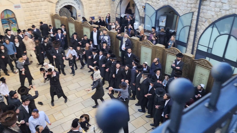 ז' באדר בציון הרשב"י במירון