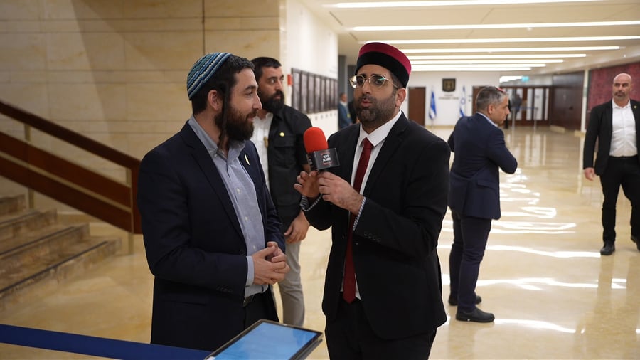 יוסי עבדו  שר לנתניהו: מרדכי יצא לפני המלך. ראש הממשלה בתגובה: 'תודה תודה"