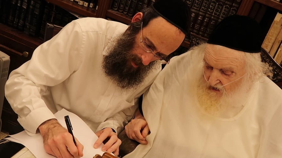 הגר"מ שטרנבוך בכתיבת המכתב