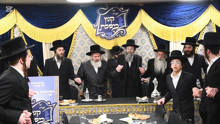 מעמד כבוד התורה בזוטשקא אמסנא