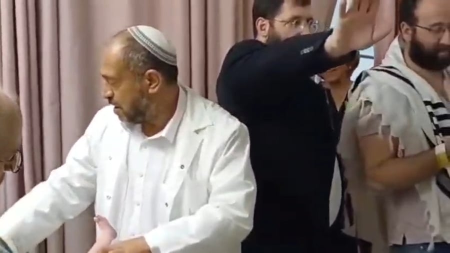 ברית מרגשת תחת אש