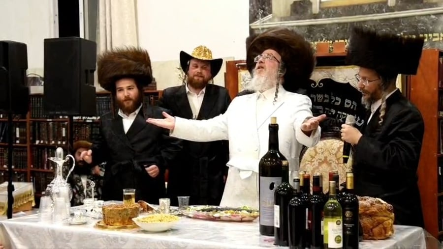 פורים בחצה"ק ביאלה בני ברק