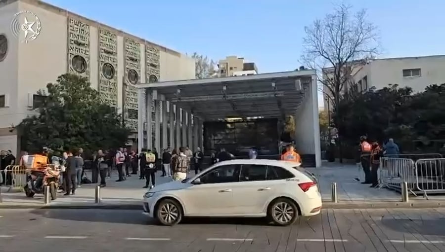 השוטרים בזירה