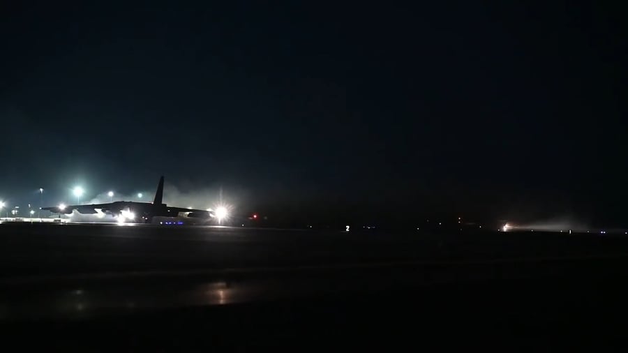 העוצמה האווירית האמריקאית נותרה ללא עוררין. מטוס ה-B-52 