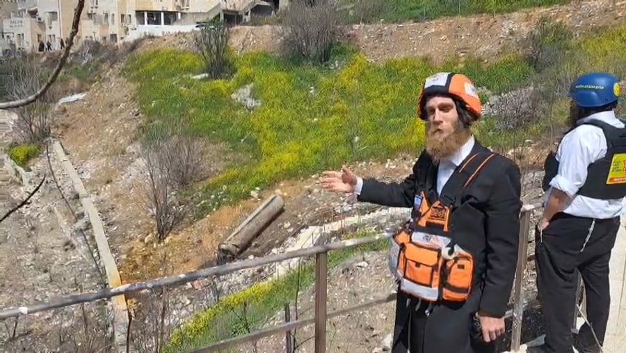 יחזקאל גבאי חובש איחוד הצלה בעדכון מהזירה בבית העלמין בצפת בסמוך למקווה האר"י