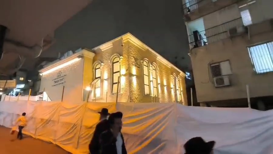 עצרת תפילה בבית השם