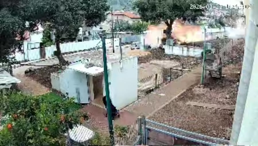 תיעוד רגע הנפילה