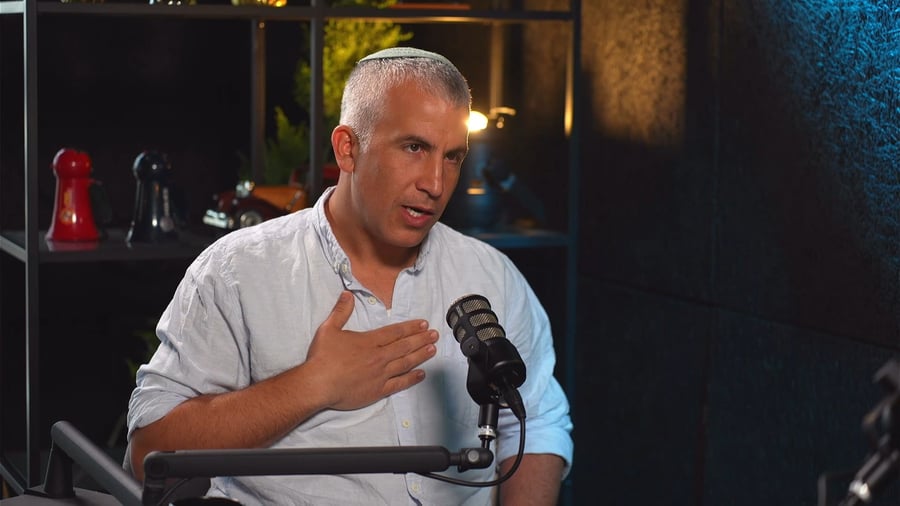 מנחם קלמנזון בשיחה מרגשת עם משה מנס