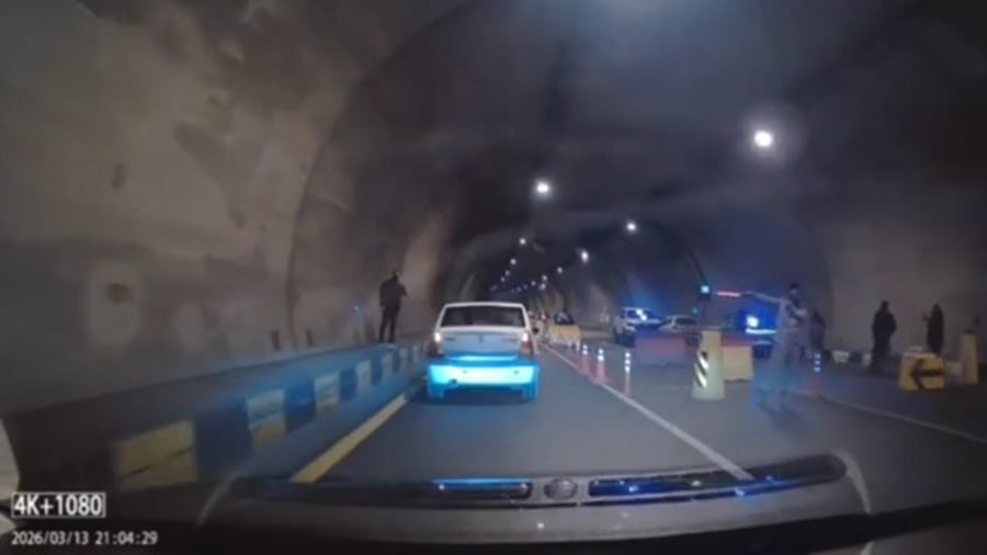 כוחות הבסי'ג מתחת לגשרים