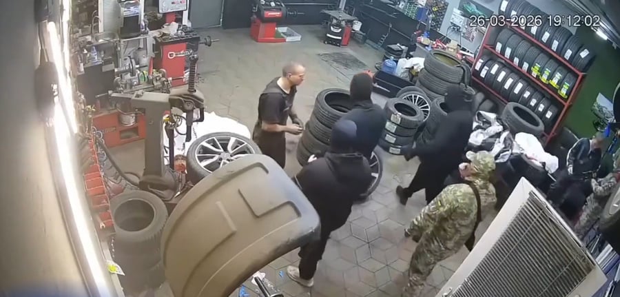 "מבצע" גיוס מוגזם: חמישה אוטובוסים נגד עובד פנצ'רייה אחד 