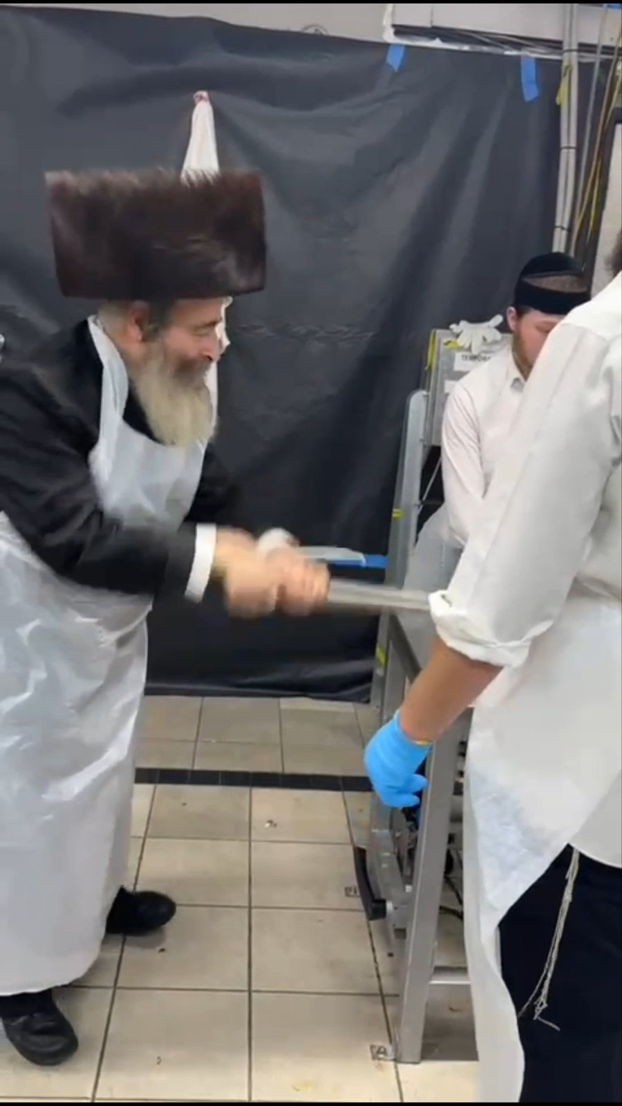 אפיית מצות באוסטרליה