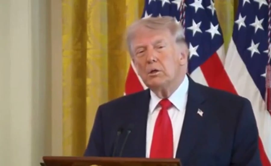 טראמפ על מקרון