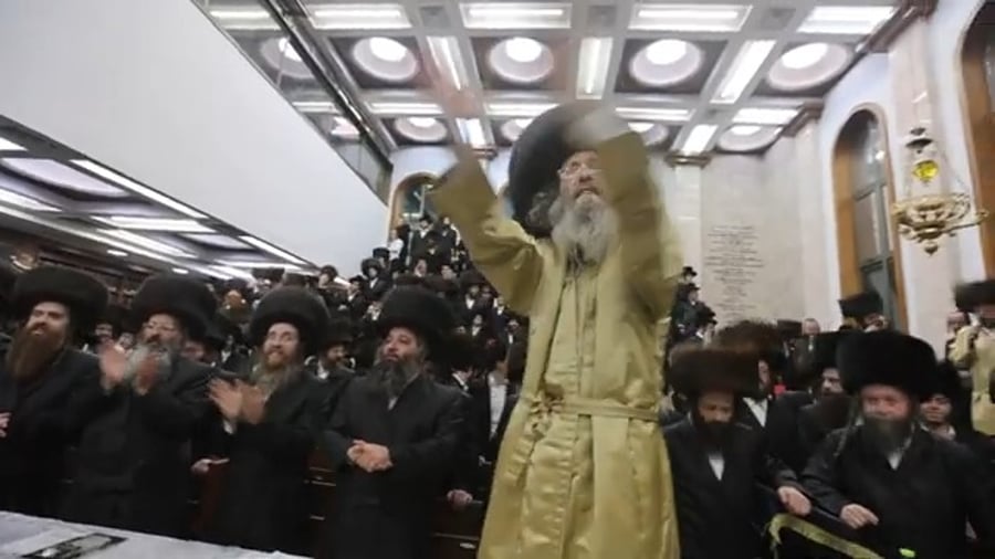 הגה"צ רבי אלימלך בידרמן בזיץ הכנה לשביעי של פסח