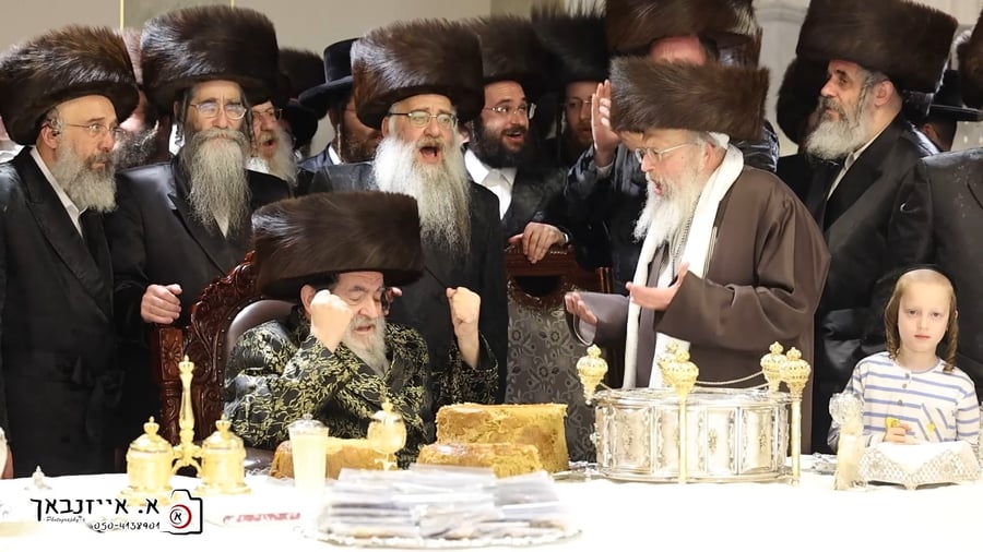 האדמו"ר מויז'ניץ בטיש חול המועד פסח