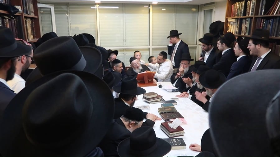 חג הפסח אצל הגרמ"צ ברגמן