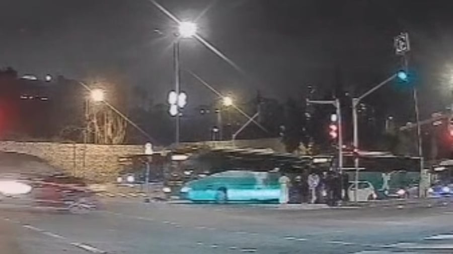 רגע התאונה הקשה בכניסה לירושלים