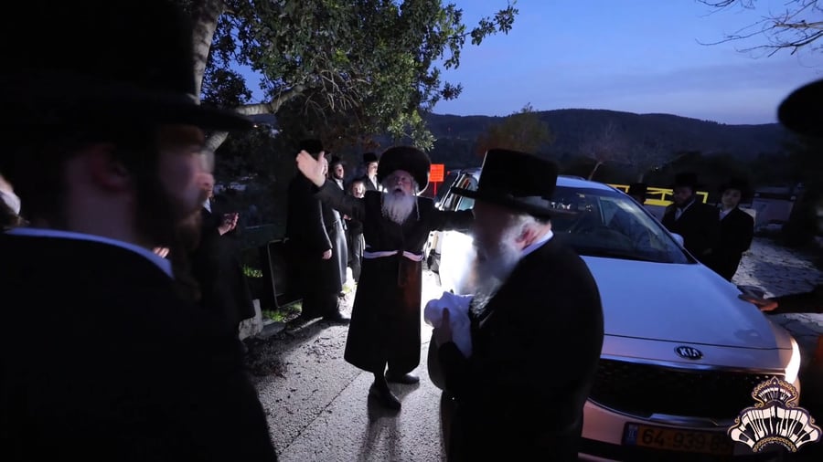 חודש ניסן בחצה"ק נדבורנה ירושלים