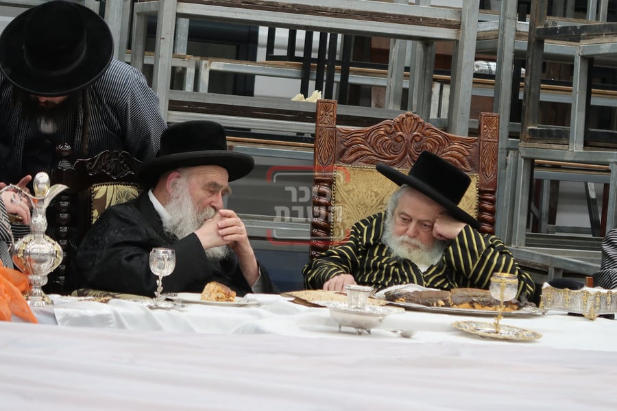 האדמו"ר מתולדות אברהם יצחק בטיש פסח שני