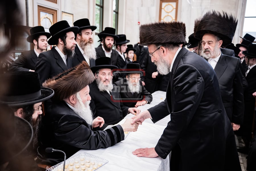 האדמו"ר מבאבוב בטיש פסח שני במונסי