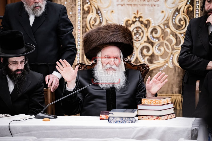 האדמו"ר מבאבוב בטיש פסח שני במונסי