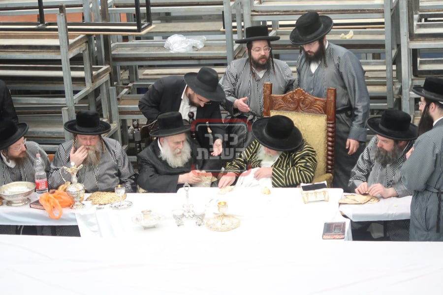 האדמו"ר מתולדות אברהם יצחק בטיש פסח שני