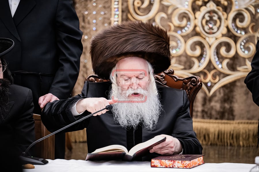 האדמו"ר מבאבוב בטיש פסח שני במונסי