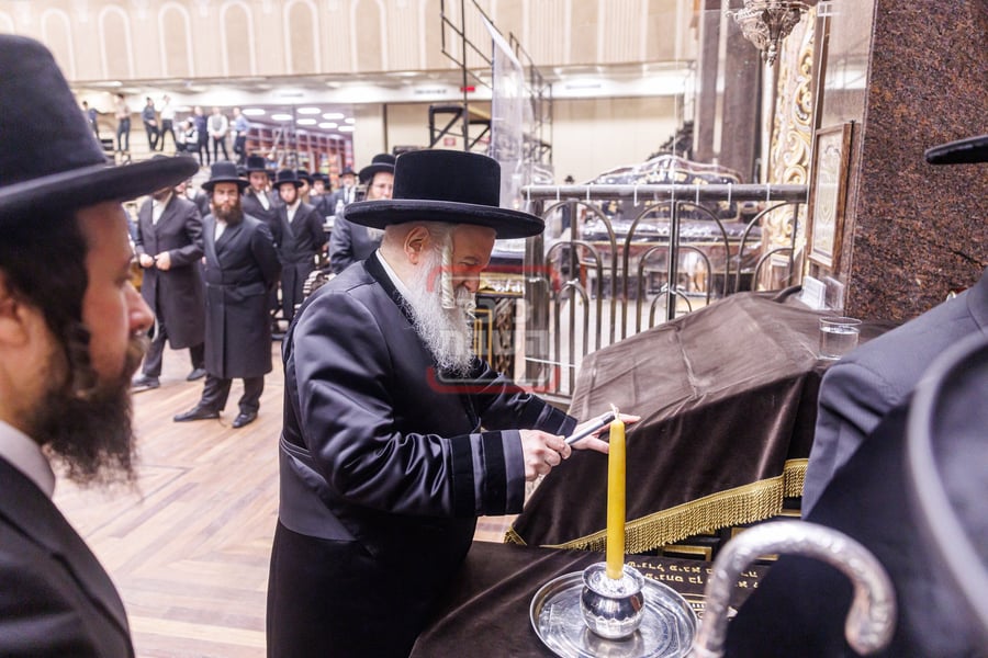 ל"ג בעומר בחצה"ק באבוב