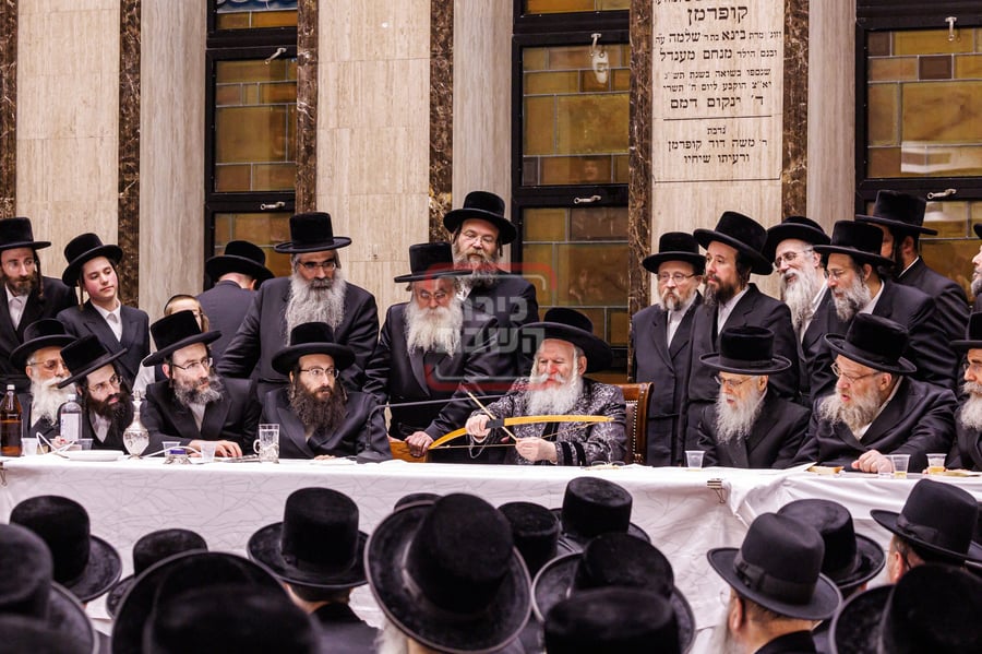 ל"ג בעומר בחצה"ק באבוב