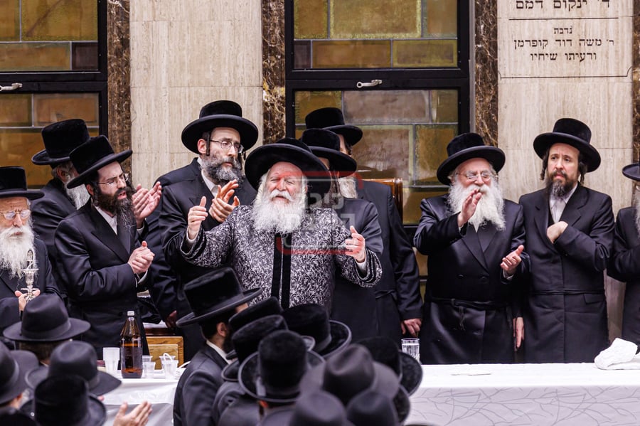 ל"ג בעומר בחצה"ק באבוב
