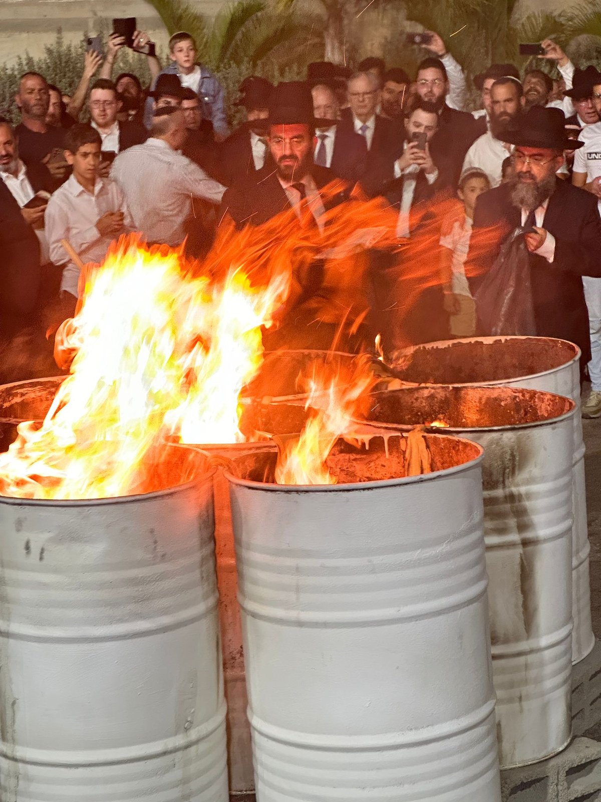 ל"ג בעומר אצל האדמו"ר רבי פנחס אבוחצירא