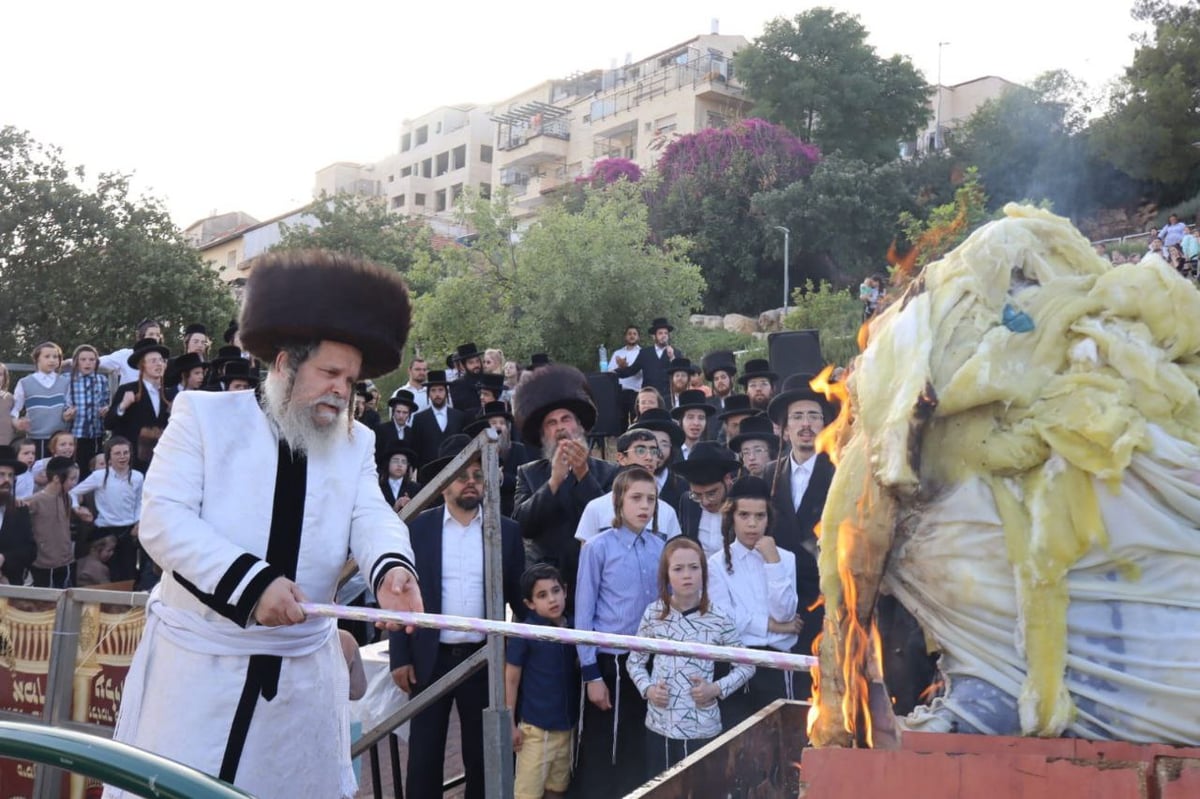 ל"ג בעומר בחצה"ק נדבורנה ביתר