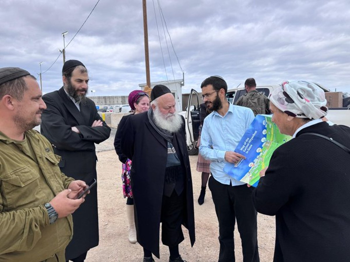 שר השיכון גולדקנופף בביקור בחבל עזה