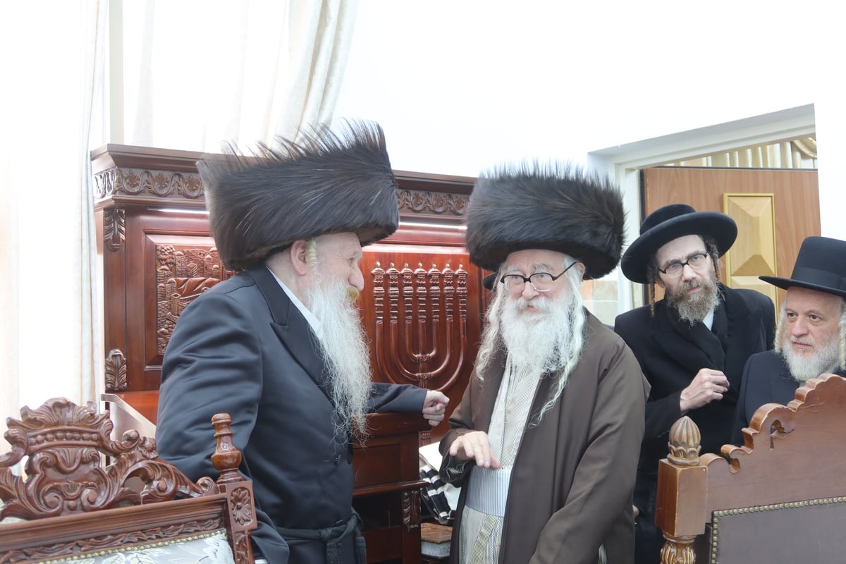 שמחת הברית בחצה"ק טשארנאביל - משכנות הרועים