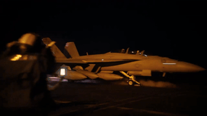 מטוסי F-18 בדרכם למתקפה 