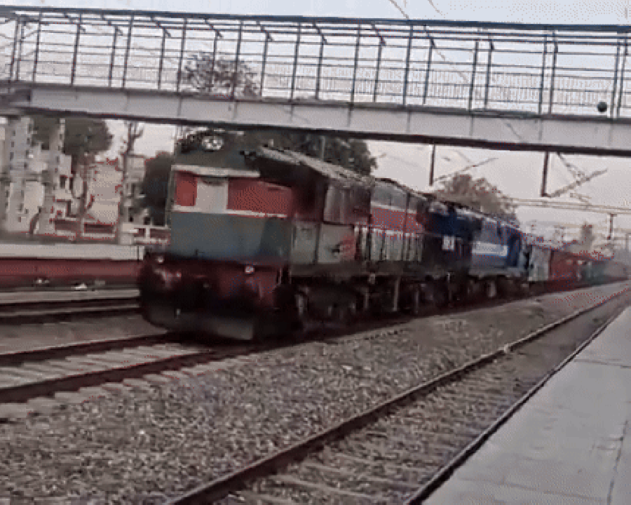 אירוע מוזר בהודו: רכבת דהרה ללא נהג כ-70 קילומטרים 